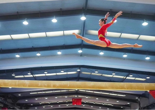 В заводе Группы Тайшань Спорт успешно прошли всекитайское соревнование по гимнастике